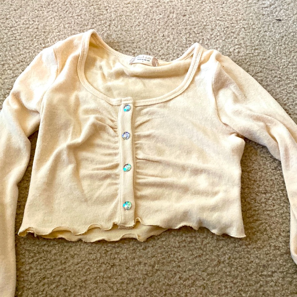 *NEVER WORN* Altar’d State Cream Blouse Small